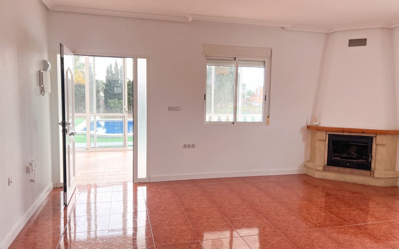 4 bedroom Villa for sale in Dolores with pool - € 529,000 (Ref: 9805164)