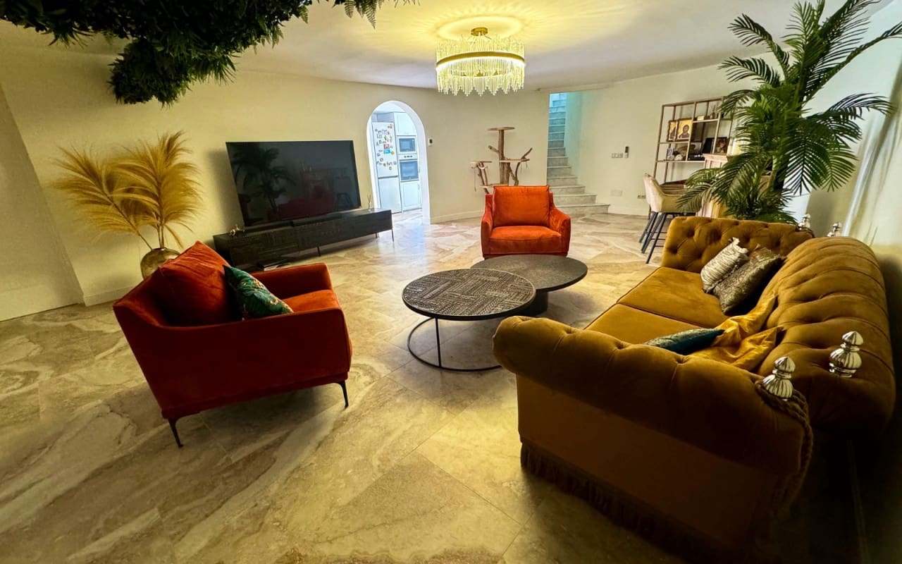 8 soverom Villa til salgs i Ciudad Quesada med svømmebasseng - € 1 499 999 (Ref: 9805165)