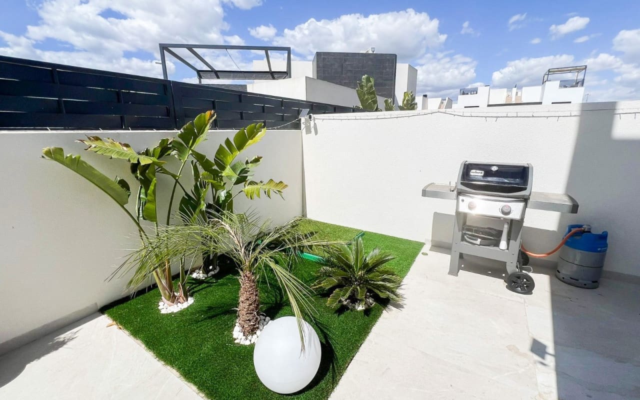 2 soverom Villa til salgs i Benijofar med svømmebasseng - € 300 000 (Ref: 9805166)