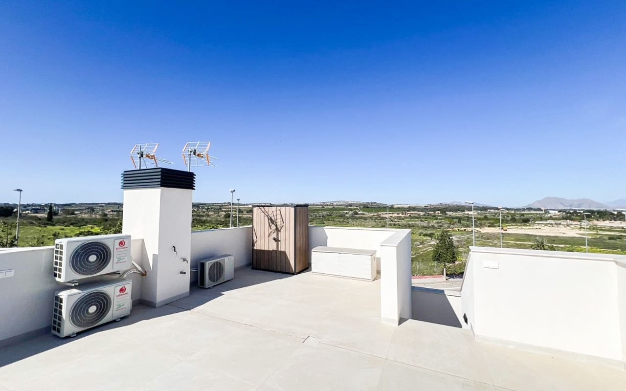 2 soverom Villa til salgs i Benijofar med svømmebasseng - € 300 000 (Ref: 9805166)