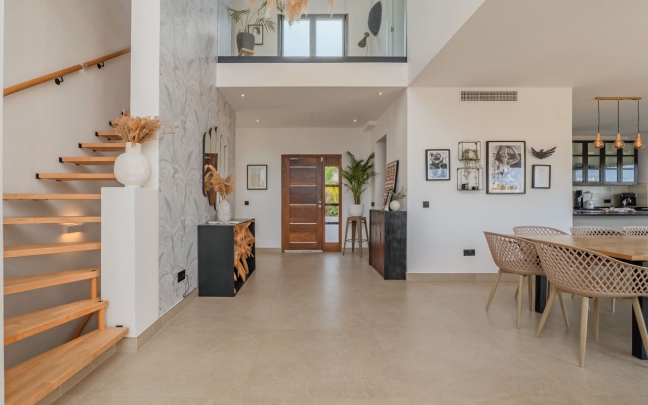 7 Zimmer Villa zu verkaufen in Cabo de las Huertas mit Pool - 2.900.000 € (Ref: 9805167)