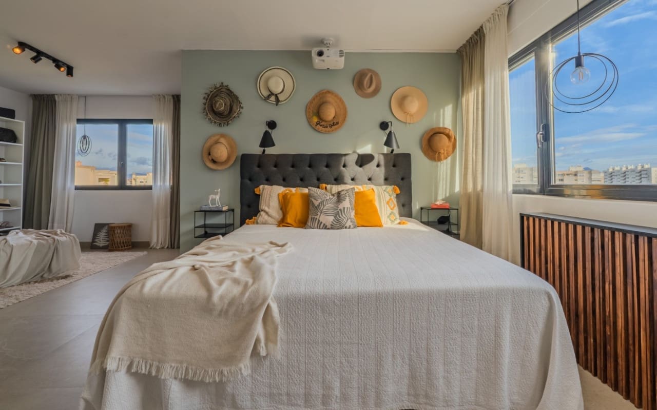 7 Zimmer Villa zu verkaufen in Cabo de las Huertas mit Pool - 2.900.000 € (Ref: 9805167)