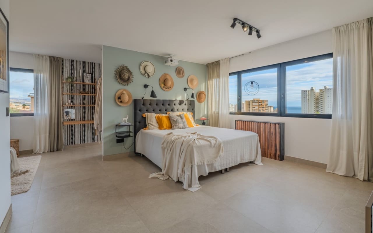 7 Zimmer Villa zu verkaufen in Cabo de las Huertas mit Pool - 2.900.000 € (Ref: 9805167)