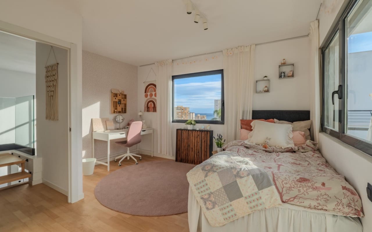 7 Zimmer Villa zu verkaufen in Cabo de las Huertas mit Pool - 2.900.000 € (Ref: 9805167)