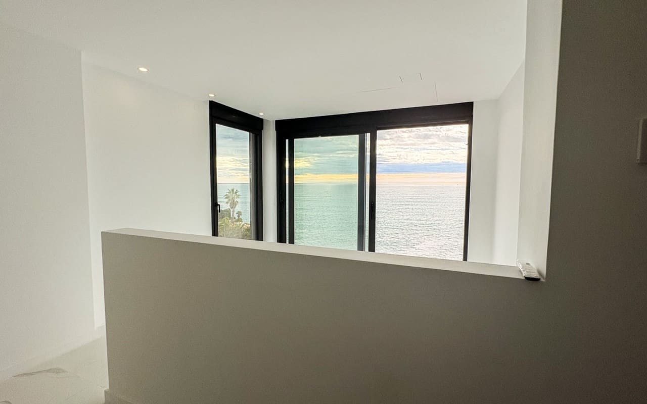 Chalet de 5 habitaciones en Coveta Fuma en venta con piscina - 2.700.000 € (Ref: 9805168)