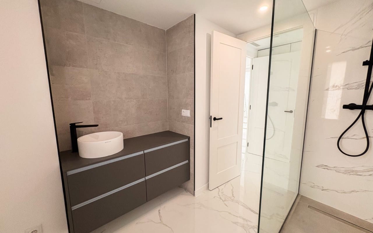 Chalet de 5 habitaciones en Coveta Fuma en venta con piscina - 2.700.000 € (Ref: 9805168)