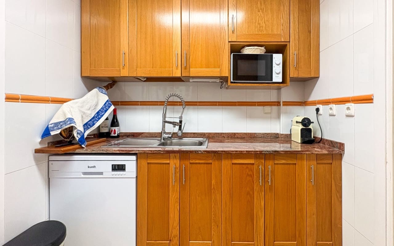 Casa de 3 habitaciones en Arenales del Sol en venta con piscina - 378.000 € (Ref: 9805169)