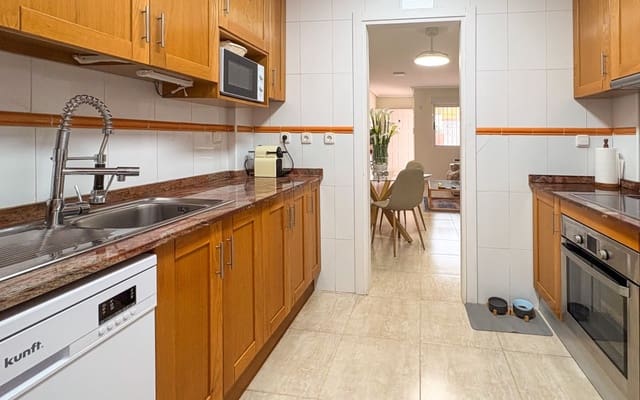 Casa de 3 habitaciones en Arenales del Sol, Elche / Elx en venta con piscina - 378.000 € (Ref: 9805169)