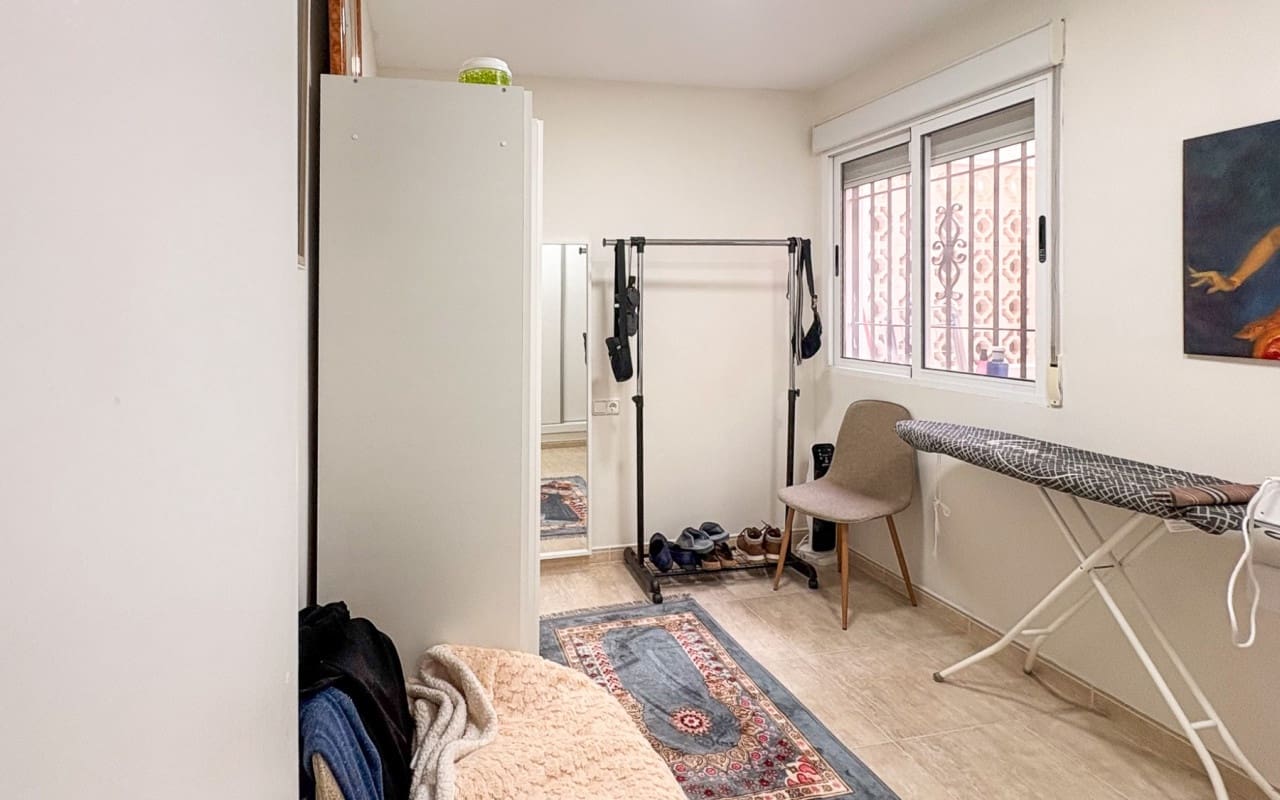 Casa de 3 habitaciones en Arenales del Sol en venta con piscina - 378.000 € (Ref: 9805169)