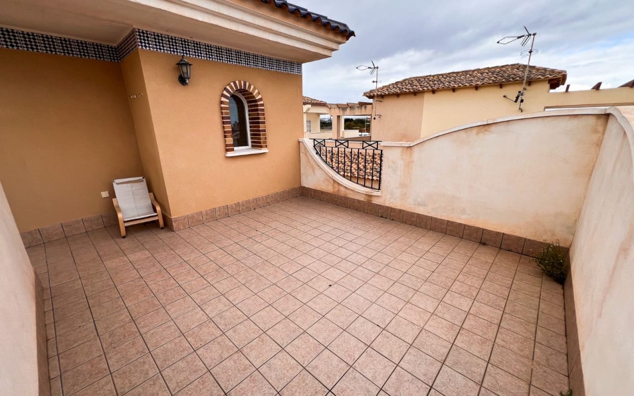 3 sypialnia Dom szeregowy na sprzedaż w Pilar de la Horadada z basenem - 369 000 € (Ref: 9805171)