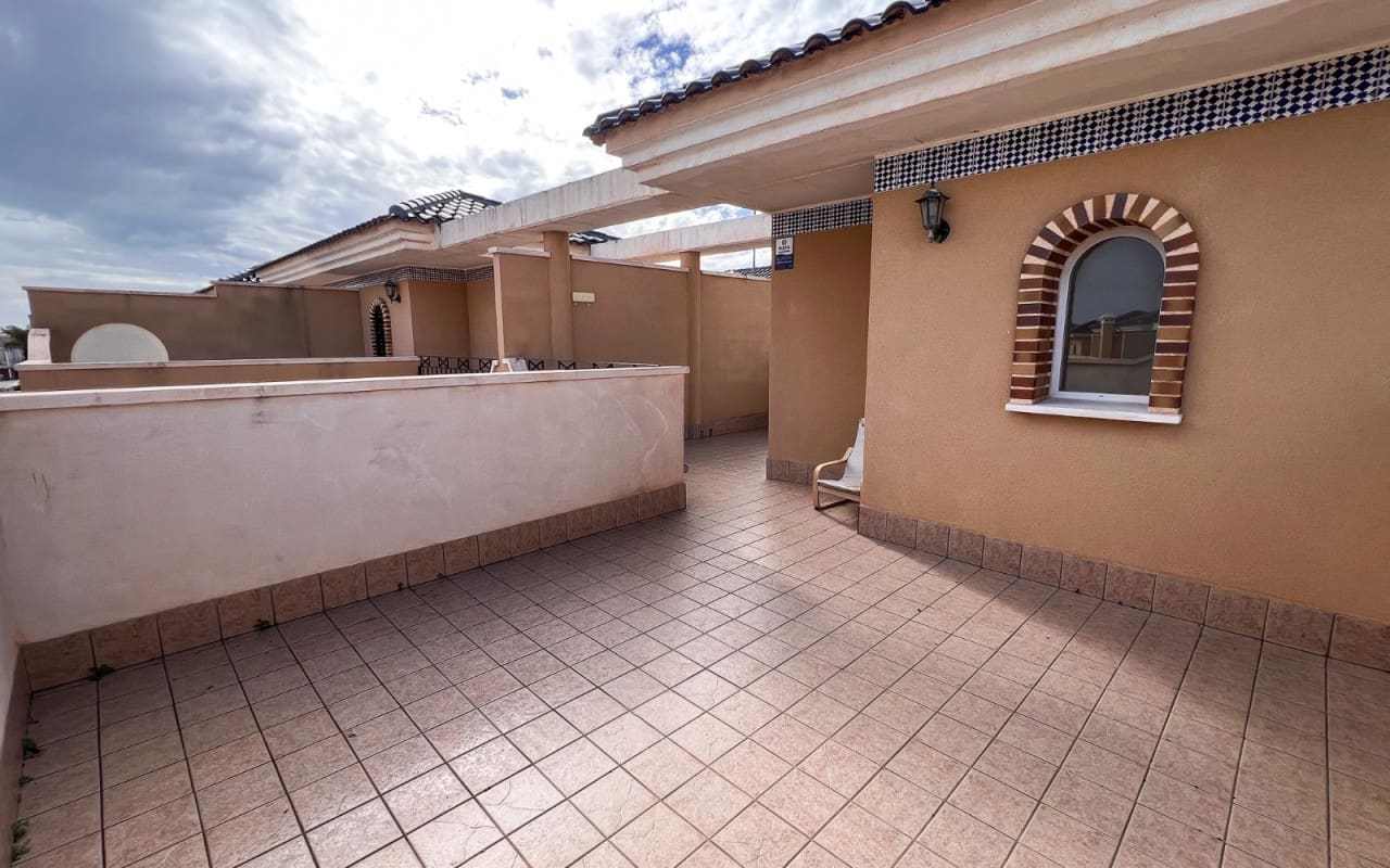 3 sypialnia Dom szeregowy na sprzedaż w Pilar de la Horadada z basenem - 369 000 € (Ref: 9805171)