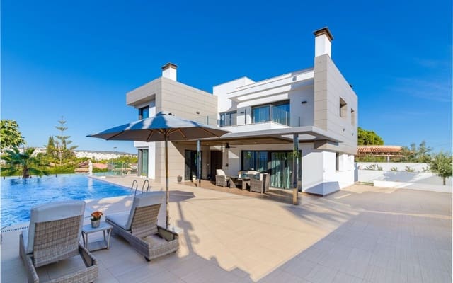 4 soverom Villa til salgs i Orihuela Costa, Orihuela med svømmebasseng - € 1 275 000 (Ref: 9805173)