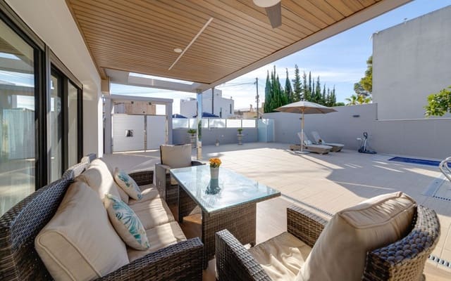 4 soverom Villa til salgs i Orihuela Costa, Orihuela med svømmebasseng - € 1 275 000 (Ref: 9805173)