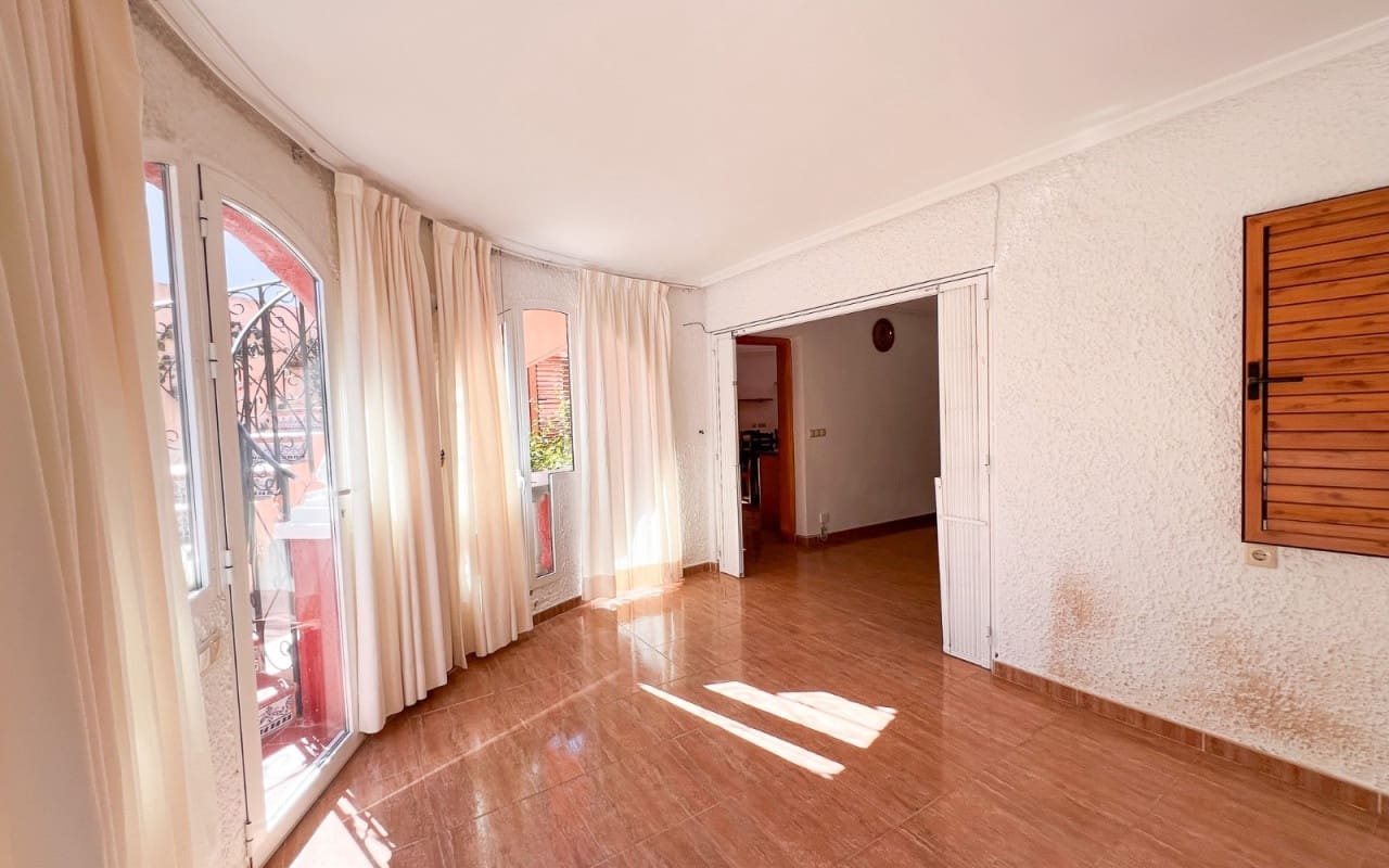 6 soveværelse Byhus til salg i Los Balcones med swimmingpool - € 480.000 (Ref: 9805174)