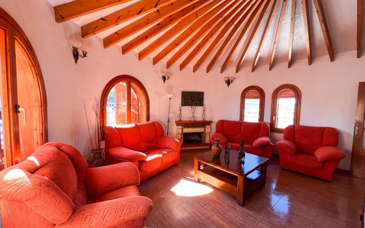 6 soveværelse Byhus til salg i Los Balcones med swimmingpool - € 480.000 (Ref: 9805174)