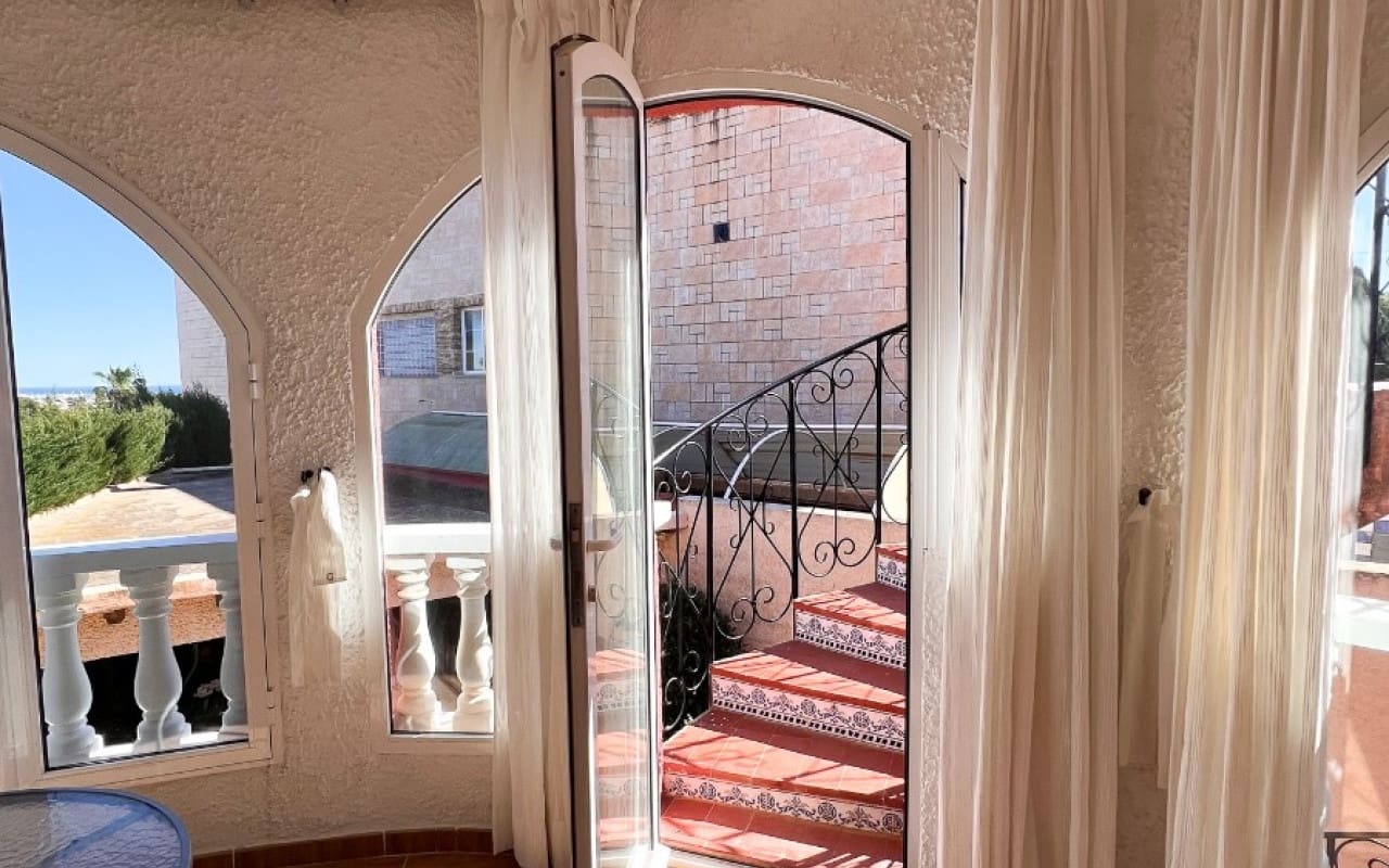 6 soveværelse Byhus til salg i Los Balcones med swimmingpool - € 480.000 (Ref: 9805174)