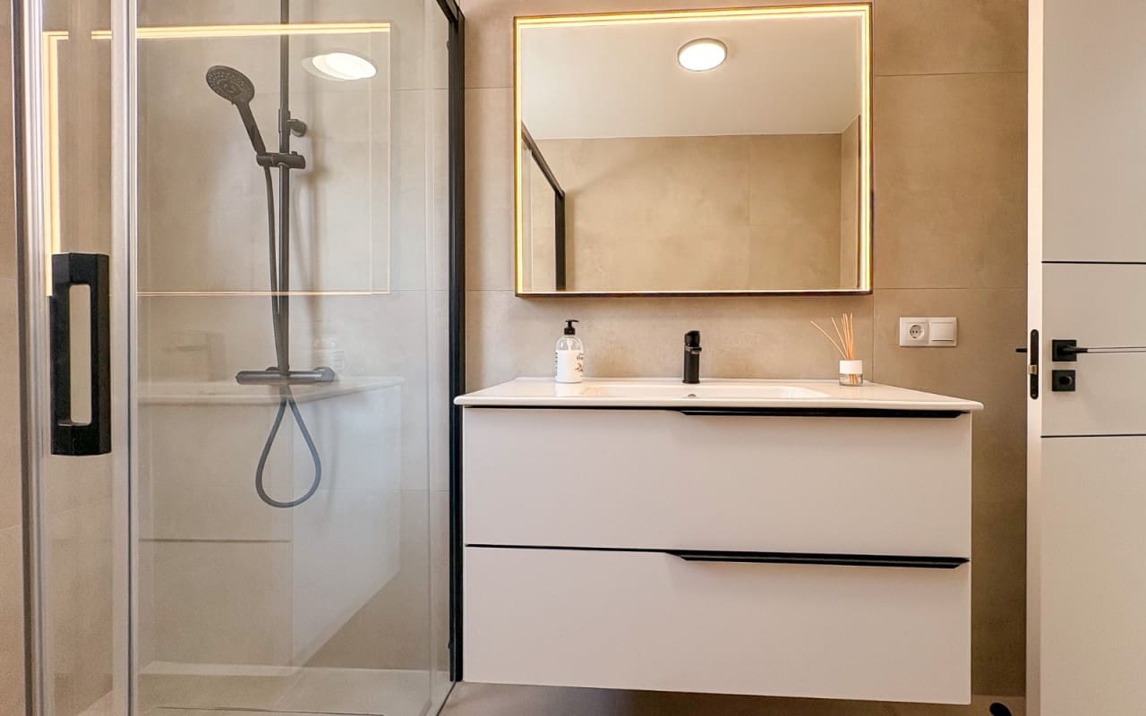 Pareado de 3 habitaciones en El Campello en venta - 550.000 € (Ref: 9805175)