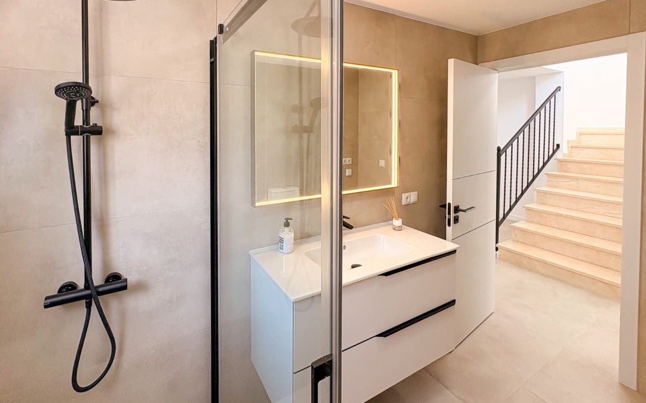 Pareado de 3 habitaciones en El Campello en venta - 550.000 € (Ref: 9805175)