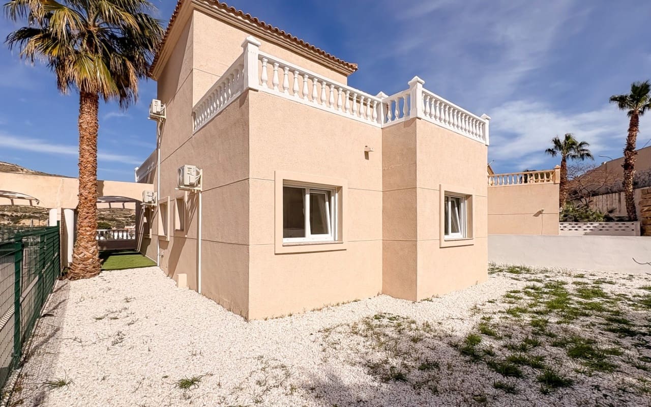 Pareado de 3 habitaciones en El Campello en venta - 550.000 € (Ref: 9805175)