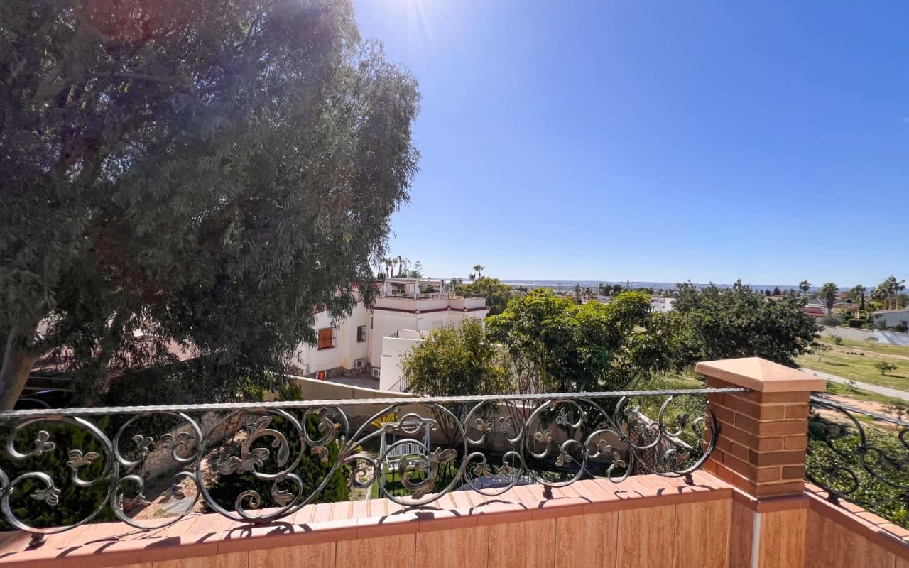 5 sypialnia Willa na sprzedaż w Ciudad Quesada z basenem - 630 000 € (Ref: 9805176)