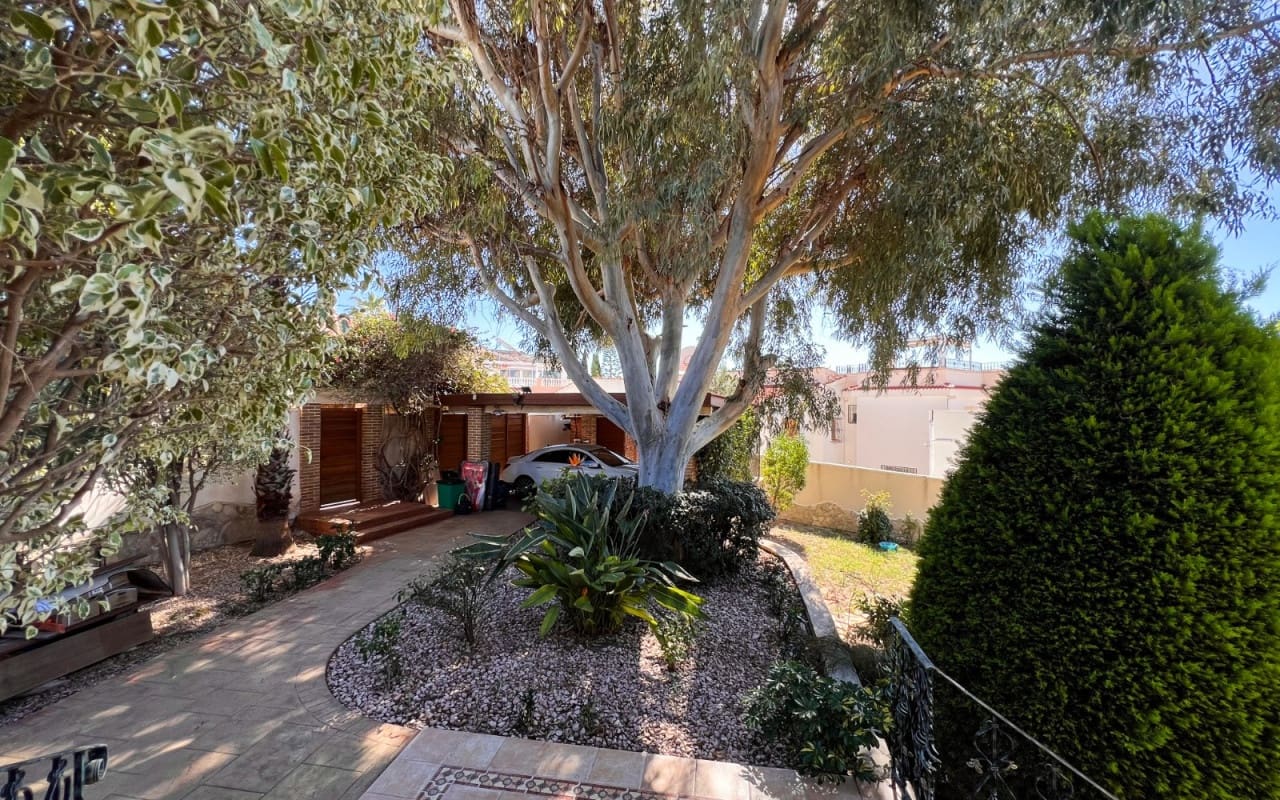 5 sypialnia Willa na sprzedaż w Ciudad Quesada z basenem - 630 000 € (Ref: 9805176)