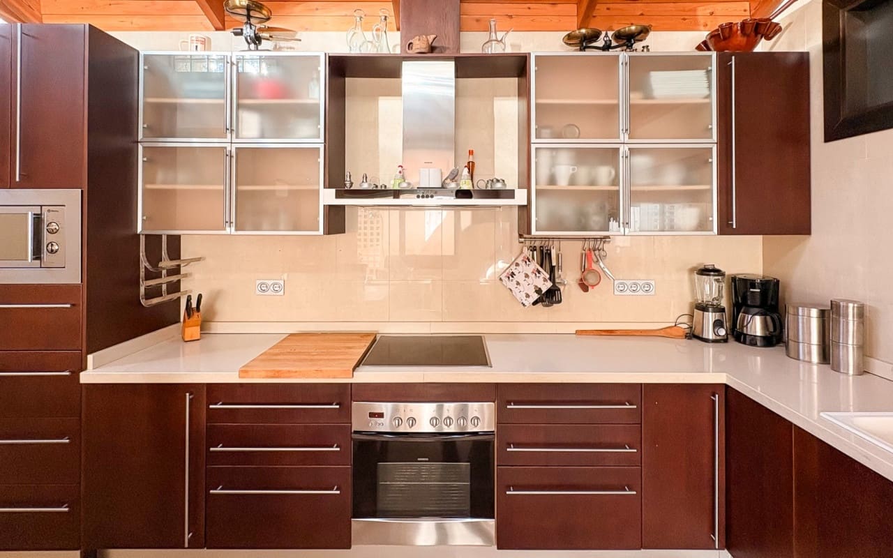 4 bedroom Villa for sale in Guardamar del Segura with pool - € 950,000 (Ref: 9805179)