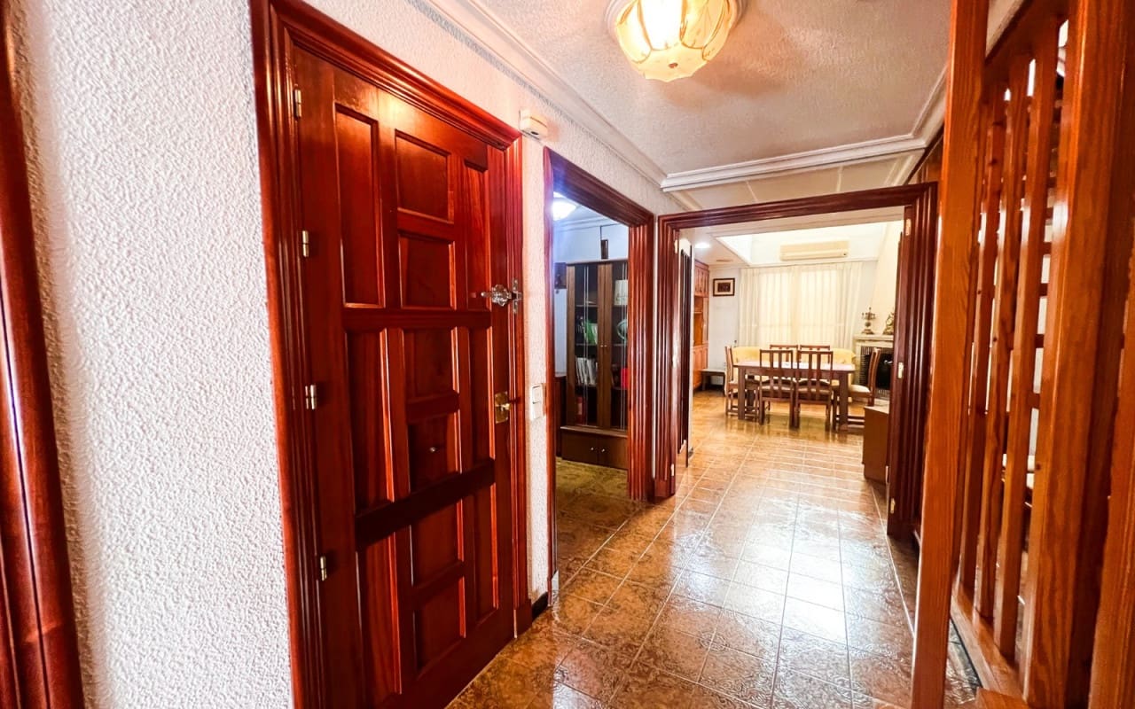 5 sovrum Radhus till salu i Guardamar del Segura - 380 000 € (Ref: 9805181)