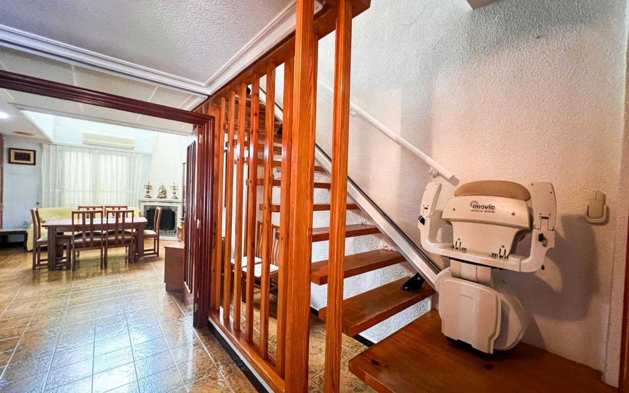 5 sovrum Radhus till salu i Guardamar del Segura - 380 000 € (Ref: 9805181)