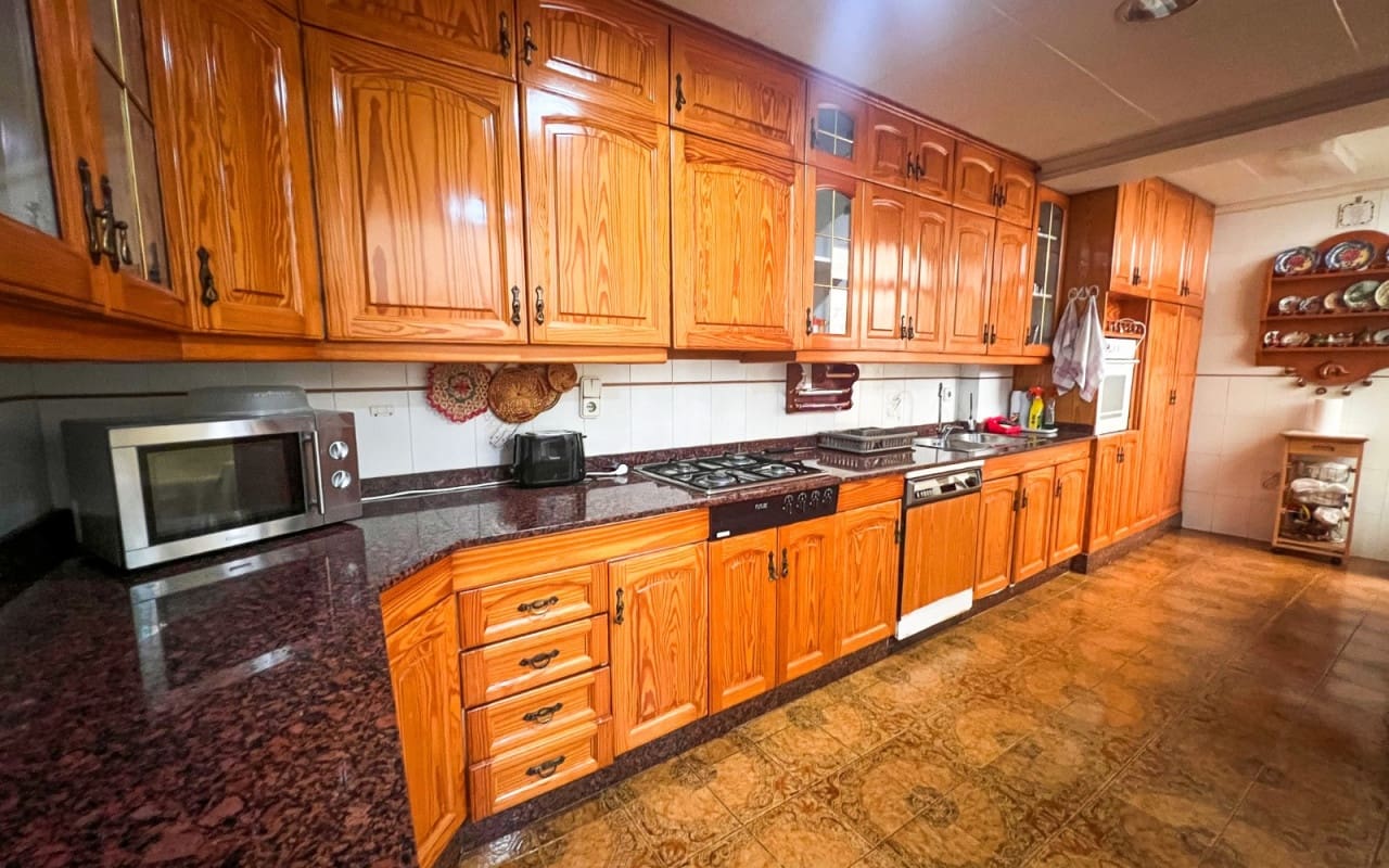 5 sovrum Radhus till salu i Guardamar del Segura - 380 000 € (Ref: 9805181)