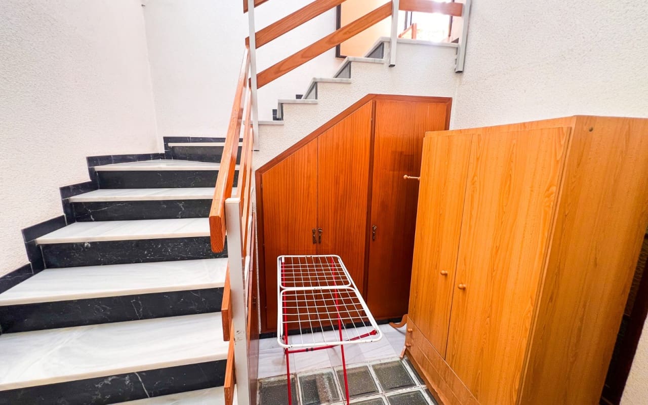 5 sovrum Radhus till salu i Guardamar del Segura - 380 000 € (Ref: 9805181)