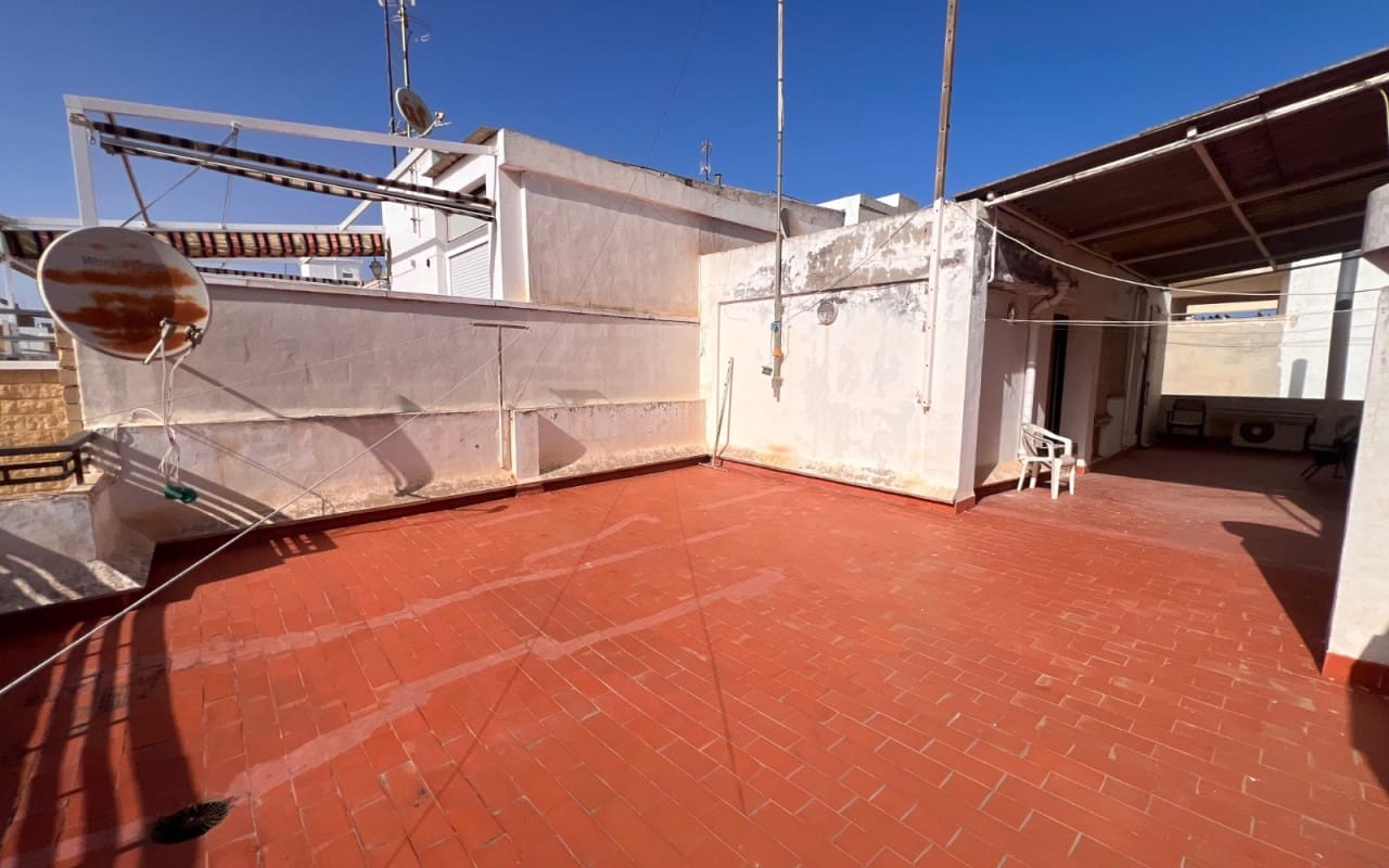 5 sovrum Radhus till salu i Guardamar del Segura - 380 000 € (Ref: 9805181)