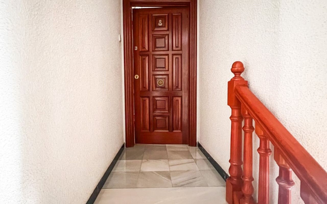 5 sovrum Radhus till salu i Guardamar del Segura - 380 000 € (Ref: 9805181)