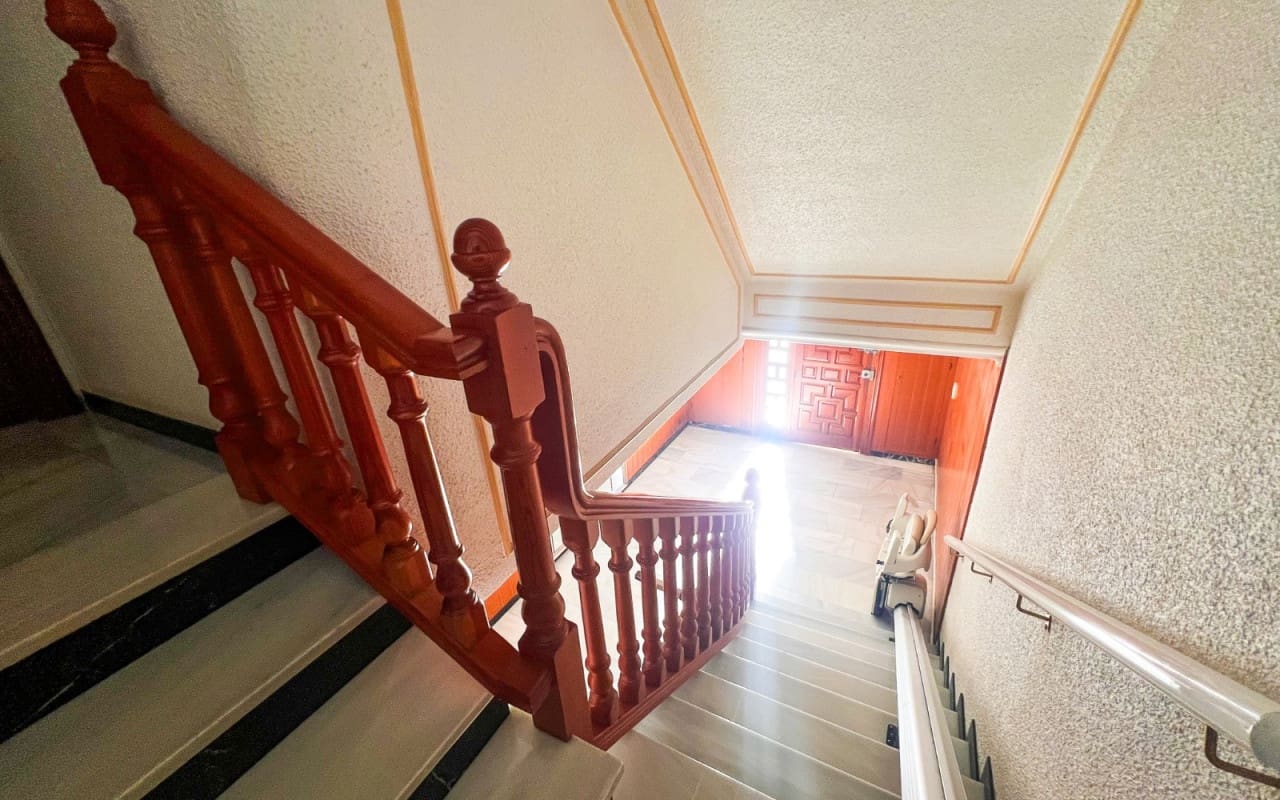 5 sovrum Radhus till salu i Guardamar del Segura - 380 000 € (Ref: 9805181)