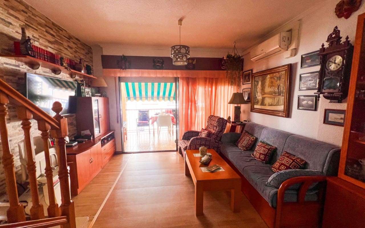 2 bedroom Penthouse for sale in Guardamar del Segura - € 239,000 (Ref: 9805182)