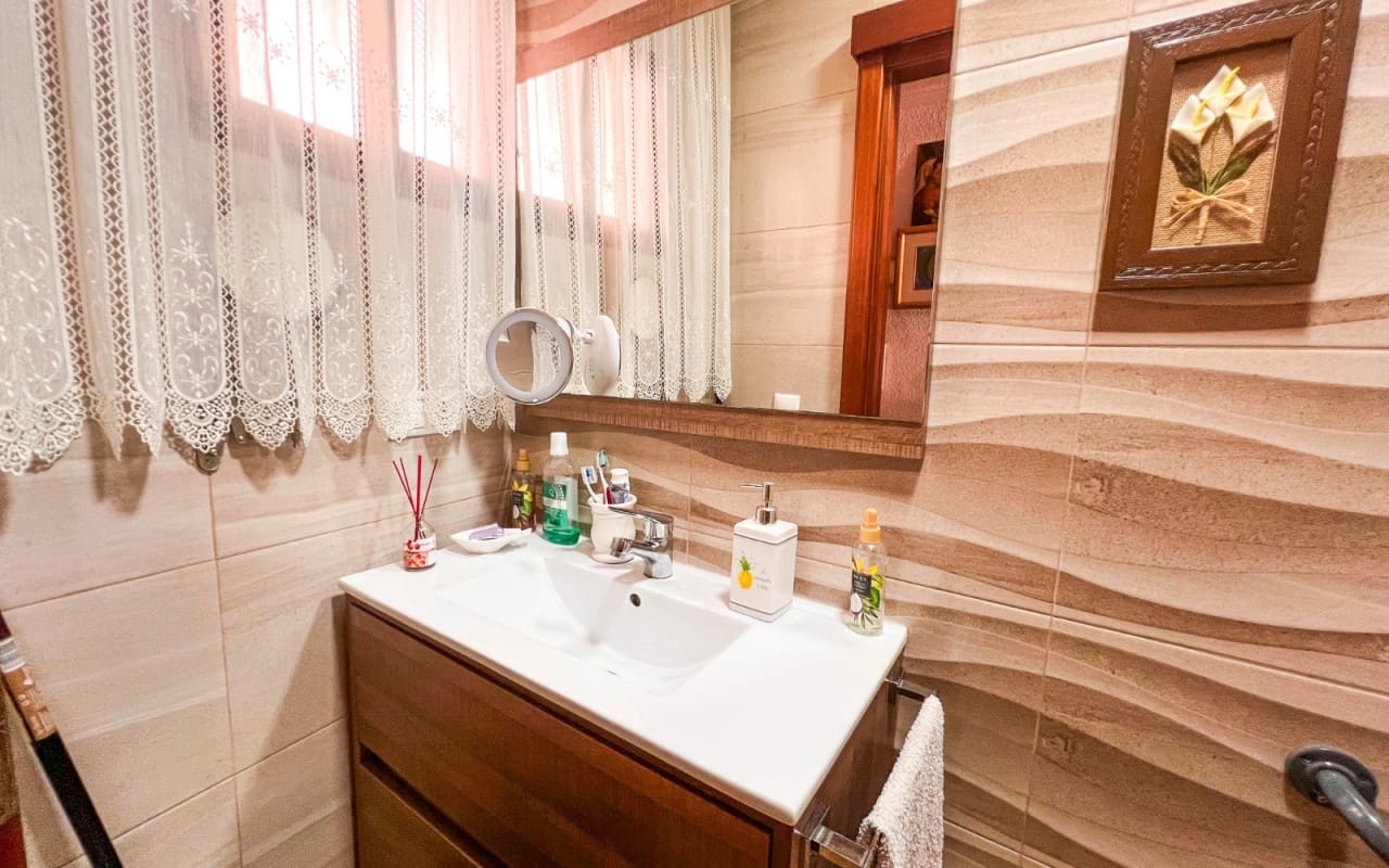 2 bedroom Penthouse for sale in Guardamar del Segura - € 239,000 (Ref: 9805182)