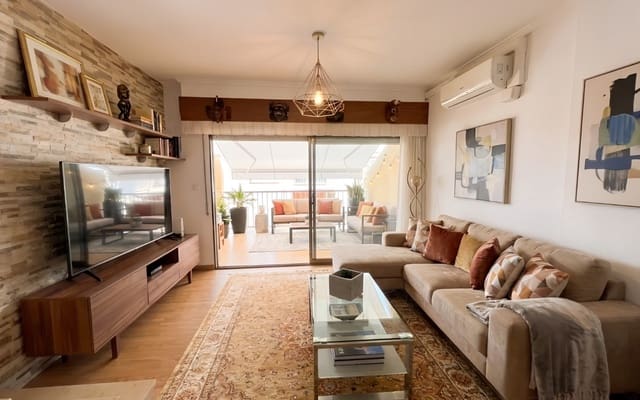 2 bedroom Penthouse for sale in Guardamar Playa, Guardamar del Segura - € 239,000 (Ref: 9805182)