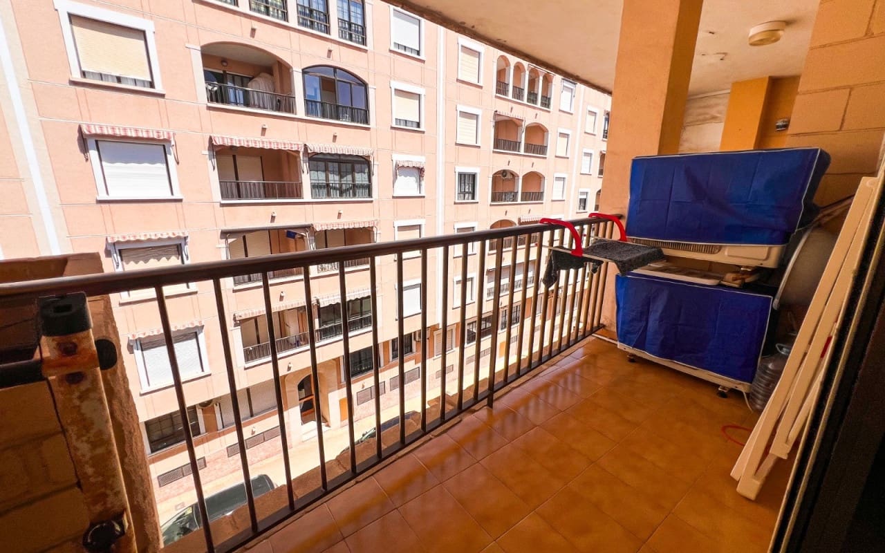 2 bedroom Penthouse for sale in Guardamar del Segura - € 239,000 (Ref: 9805182)