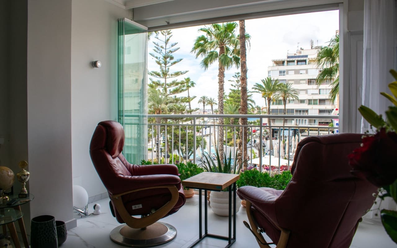 2 sypialnia Apartament na sprzedaż w Torrevieja - 480 000 € (Ref: 9805183)