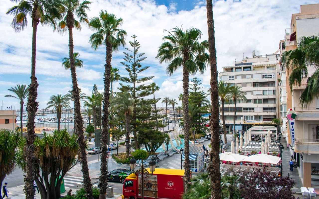 2 sypialnia Apartament na sprzedaż w Torrevieja - 480 000 € (Ref: 9805183)