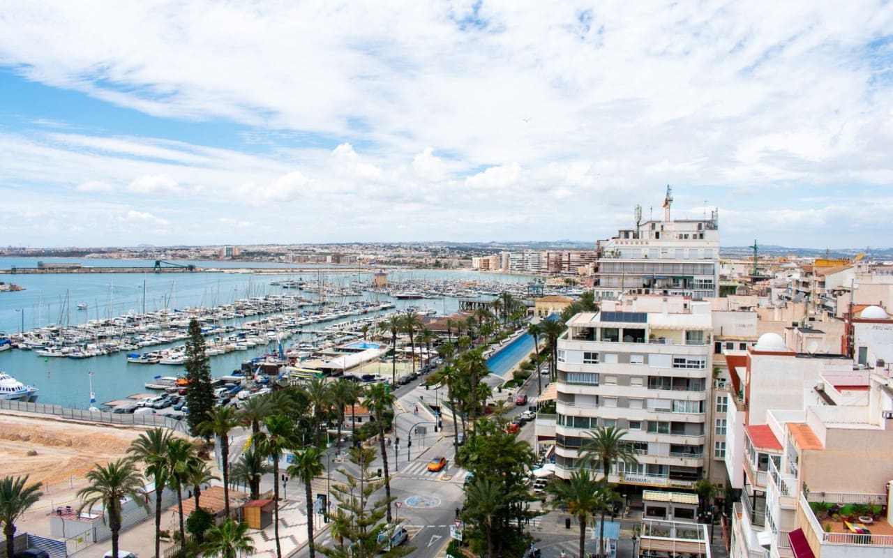 2 sypialnia Apartament na sprzedaż w Torrevieja - 480 000 € (Ref: 9805183)