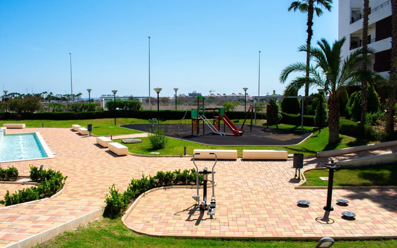 2 quarto Apartamento para venda em Cabo Roig com piscina - 246 000 € (Ref: 9805184)