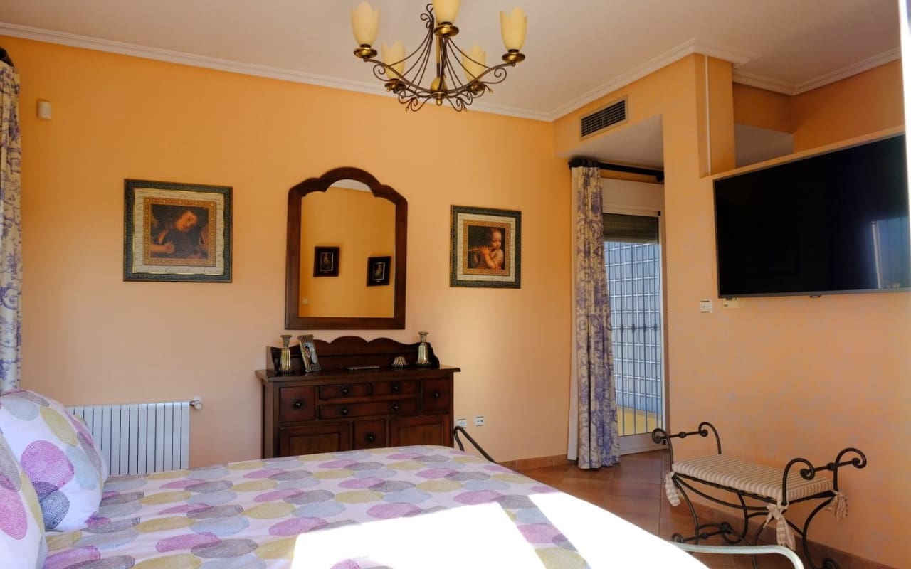 5 slaapkamer Finca/Landhuis te koop in Orihuela met zwembad - € 675.000 (Ref: 9805186)
