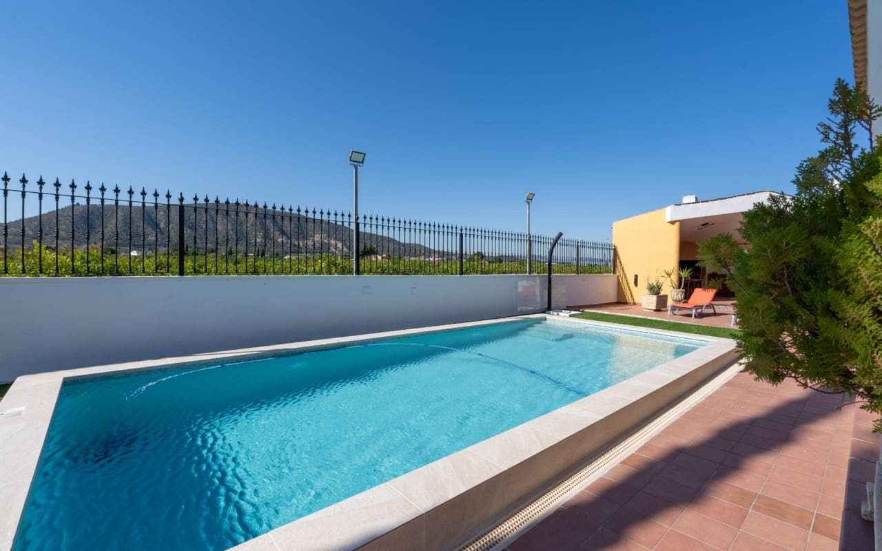 5 slaapkamer Finca/Landhuis te koop in Orihuela met zwembad - € 675.000 (Ref: 9805186)
