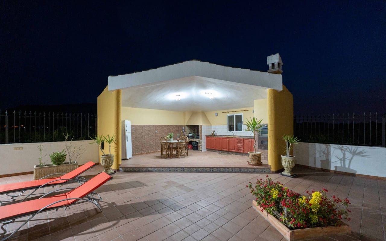 5 slaapkamer Finca/Landhuis te koop in Orihuela met zwembad - € 675.000 (Ref: 9805186)