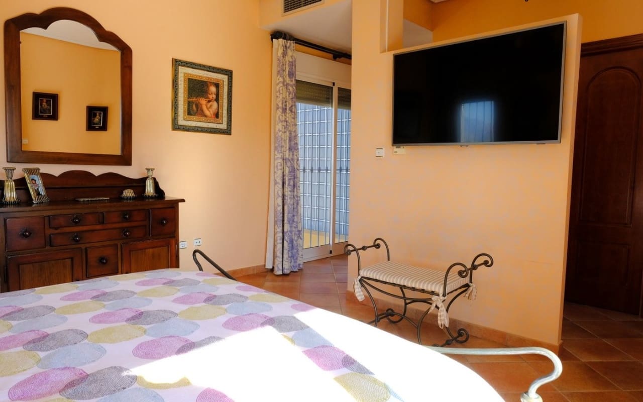 5 slaapkamer Finca/Landhuis te koop in Orihuela met zwembad - € 675.000 (Ref: 9805186)