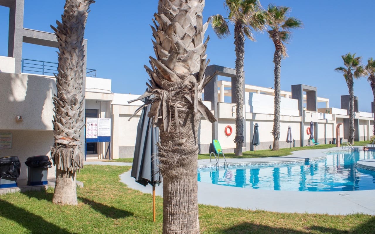 2 makuuhuone Huoneisto myytävänä paikassa La Mata mukana uima-altaan - 320 000 € (Ref: 9805187)