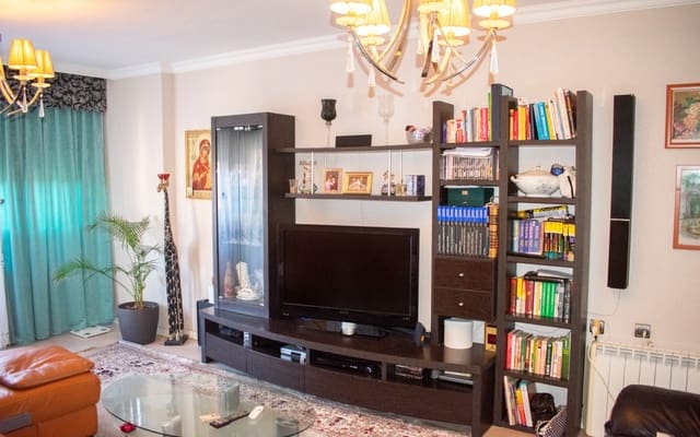 4 slaapkamer Appartement te koop in Antonio Machado, Torrevieja - € 200.000 (Ref: 9805189)