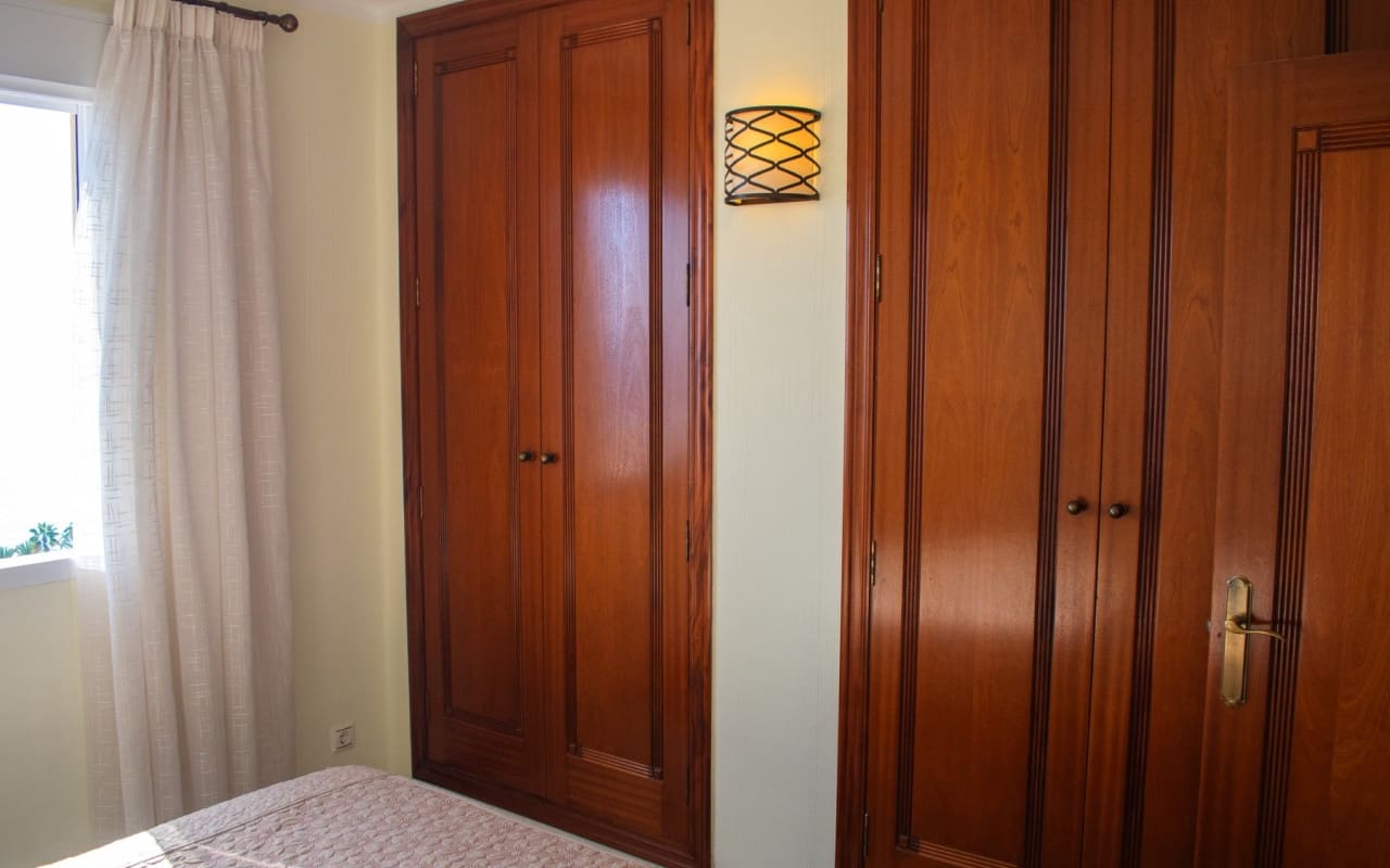 Apartamento de 3 habitaciones en Torrevieja en venta con piscina - 363.900 € (Ref: 9805190)