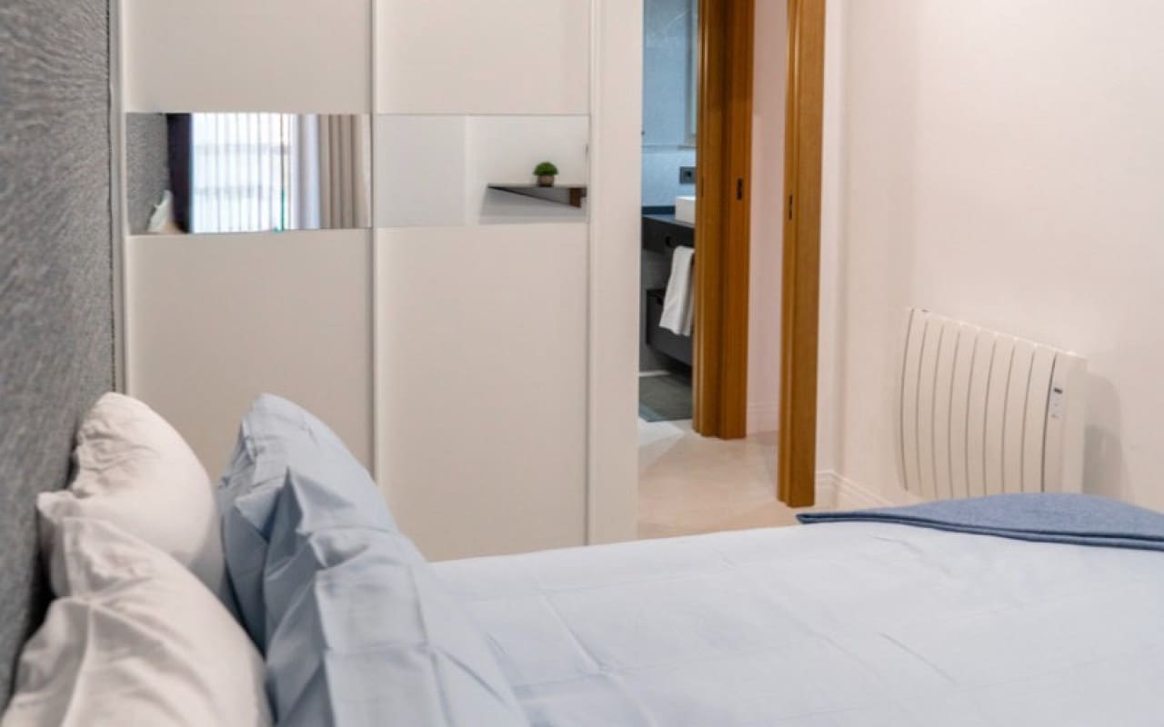 2 slaapkamer Appartement te koop in La Veleta met zwembad - € 273.000 (Ref: 9805191)