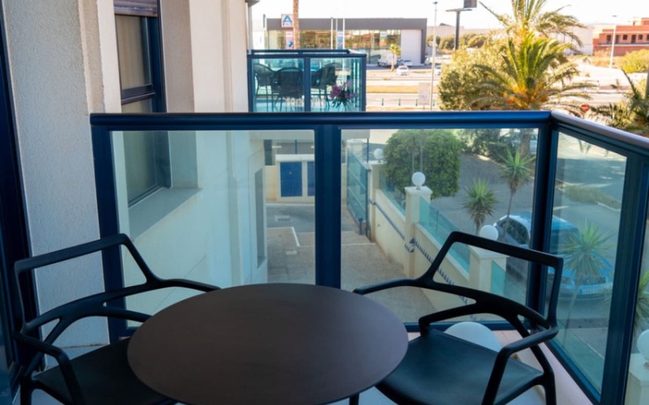 2 slaapkamer Appartement te koop in La Veleta met zwembad - € 273.000 (Ref: 9805191)